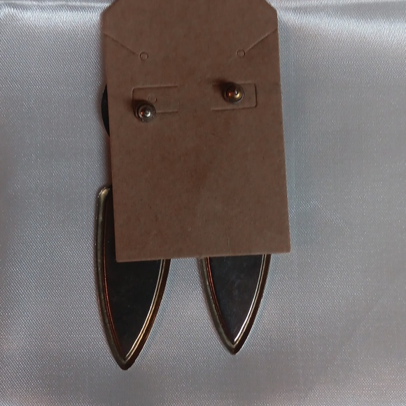 Elegant Red Dangle Earrings Vintage - Picture 3 of 3